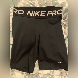 Women’s Nike Pro Dri Fit black Work out Shorts size Small